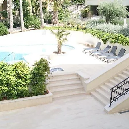 Emilia (adults Only) *