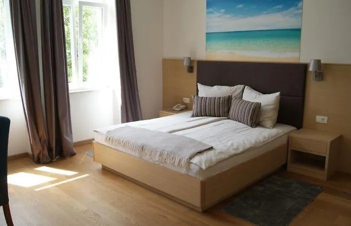 Emilia (adults Only) Crikvenica